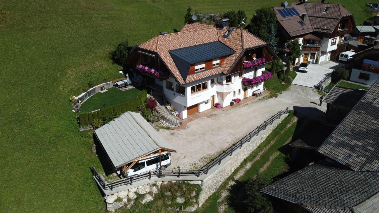Appartamenti Ciasa Linda San Martino in Badia Exterior photo